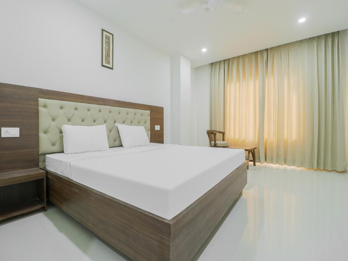 Oyo Townhouse 853 Hotel The Royal Aroma Haridwar Exterior photo